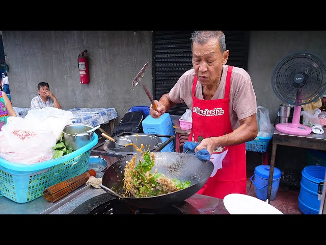 ¡Increíbles habilidades culinarias del abuelo! $0.3 cerdo frito arroz con huevo y fideos