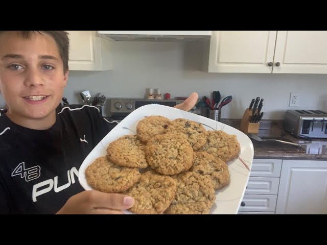 Oatmeal raisin cookie tutorial #shorts #viral #baking #tutorial 