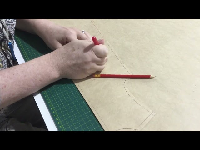 Turning a half-scale pattern into a full-scale pattern