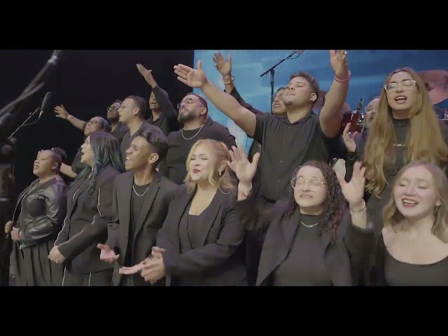 Danny Berrios - Praise God (Live)