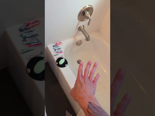 why did it take me until 2025 to learn about these bath crayons?