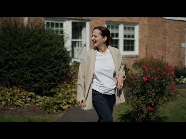 Maia's Choice for Hip Replacement | HSS (:15)