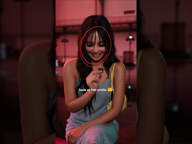 Jennie's way of saying she loves Taehyung #v #jennie #shorts #fypシ