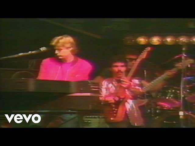 Daryl Hall & John Oates - Portable Radio (Official Video)