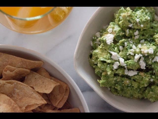 Gaby's Spicy Cheesy Guacamole