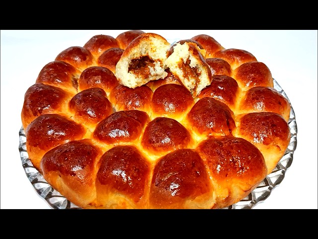 "Friendly Family" Pie — the taste of childhood in every bun!