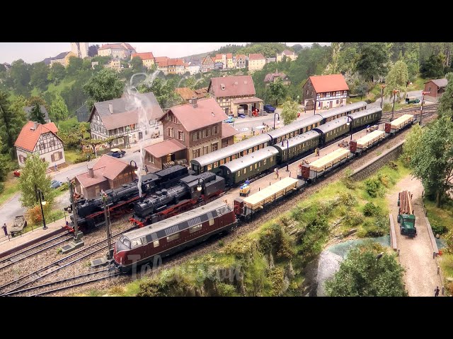 One of the best custom-built HO scale model railroad layouts of Germany on just three square meters