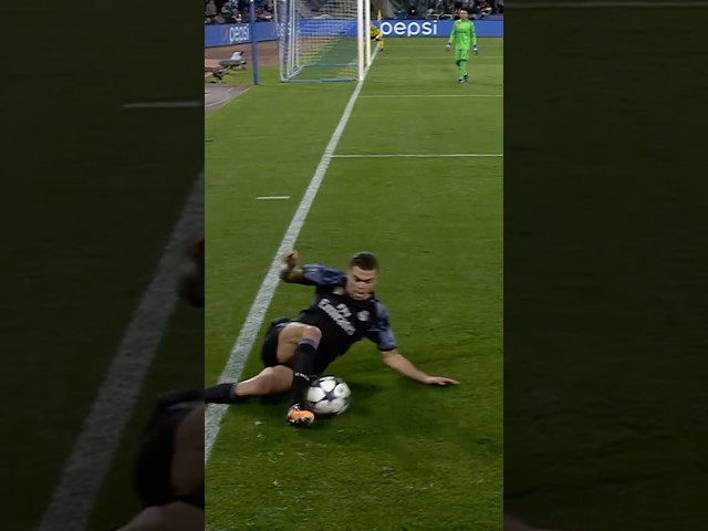 The art of defending 🎨