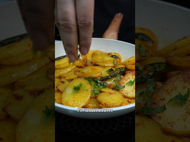 Quick Aloo Ki Sabji | Lunch Dinner Special 😋 #shorts