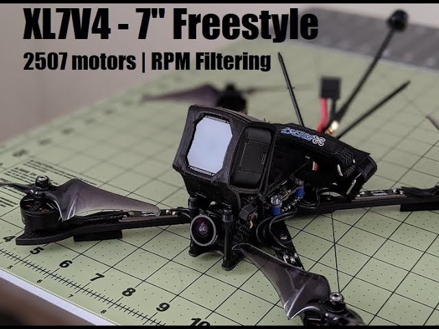 XL7V4 - Open Field Freestyle