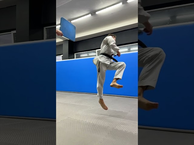 TAEKWONDO / PATADA DE 720
