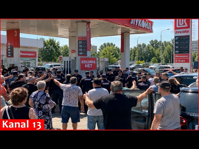 "Fuel riots" in Russia: every second gas station in Russia is out of gasoline