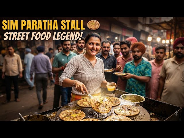Hardworking Madam: Waiting All Night Until 5 AM for Desi Street Food in Punjab | Sim Paratha Stall