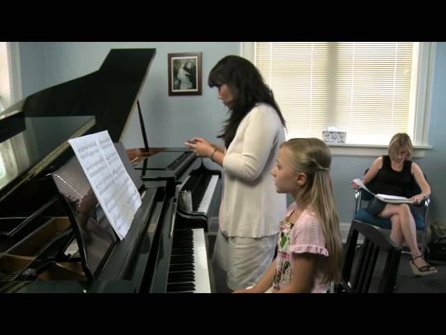 CSA Intermediate Suzuki Piano Lesson in HD