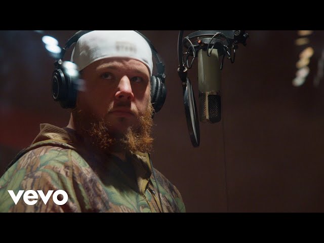 Luke Combs - Seeing Someone (Official Studio Video)