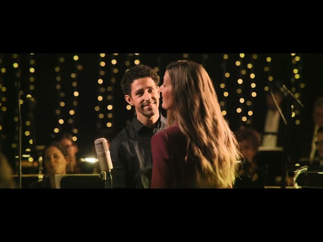 GABON KANTAK: URTE ZAHARREKO KOPLAK. Sara Gandara eta Armintz Gorrotxategi