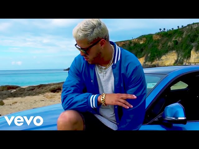 Volando - Mora (Video Oficial)