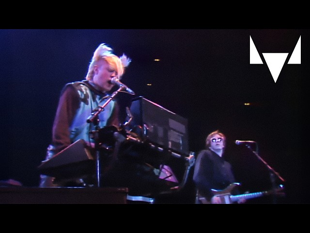 A Flock Of Seagulls - Space Age Love Song (Rockpop In Concert, January 29, 1983)