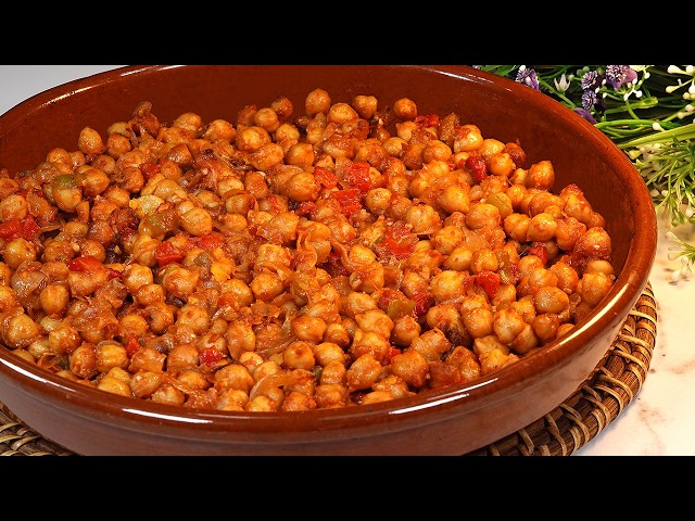 TURKISH-STYLE CHICKPEAS, EASY RECIPE. A recipe that I've been making often since we tried it.