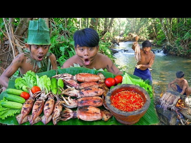 Primitive Technology - Cooking Squid on the Rock