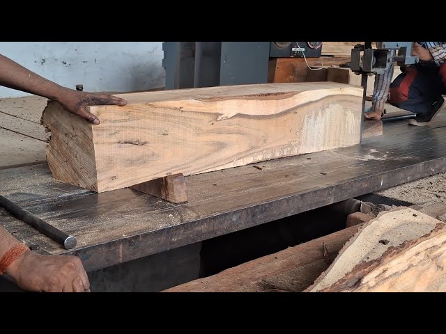 How Large Timber Logs Are Cut Into Planks  Sawmill Machine Process @UrbanEdgeWoodcraft 