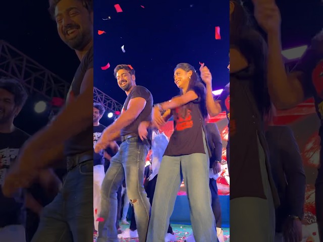 Dev Idhika Mala Re Song Dance