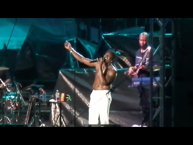 'Little' Lucky Daye, - "HERicane" (LIVE) 'CMF 2025'