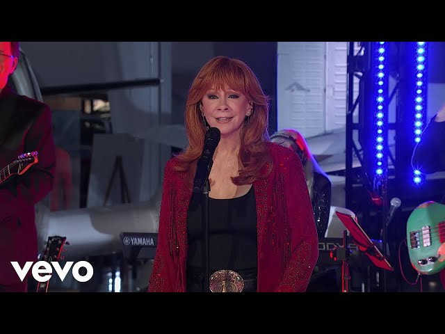 Reba McEntire - America The Beautiful / God Bless America (ABC's Disney Celebrates America)