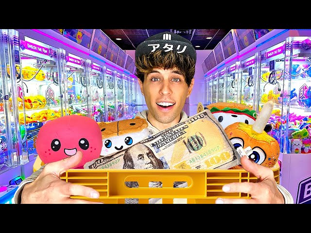I Try Winning EVERY Prize At the New Cedar Point Clawcade!