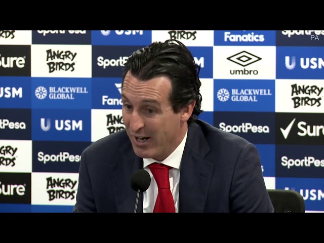 Emery avoids directly answering question about Ozil jacket chuck