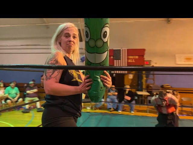 TPW Deathmatch Championship: SarahDox vs. Christian Lotus in a Softcore Match