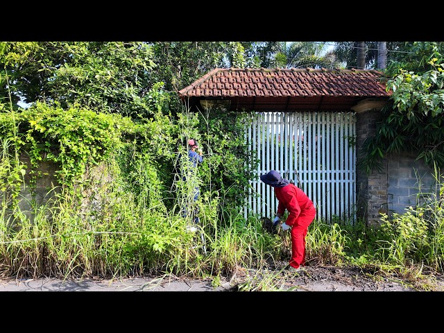 Neighbors Were Terrified of This Villa Abandoned for 10 Years — Strange Noises From Inside