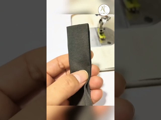 Smart Sewing Trick For Clean Corner On Bag Straps