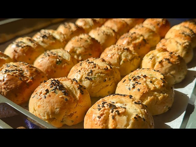 أسهل وصفة فطاير بدون خميرة للفطور أو الشاي 🥇 صينية واحدة وتختفي فورًا!