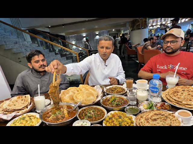 Dawat E Khas From Karachi | Zia Tabarak Bhai Se Mulaqat | Mubashir Saddique | @streetfoodpk 