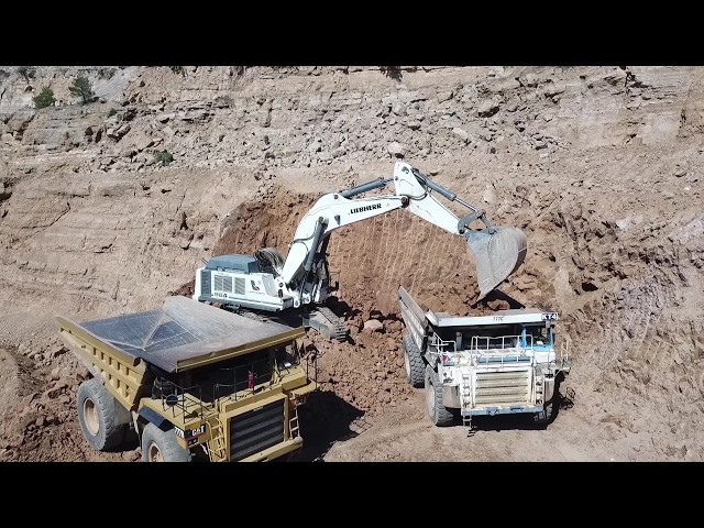 Two Liebherr 984 Excavators Loading A Fleet Of Cat 777 Dumpers - Sotiriadis/Labrianidis Mining