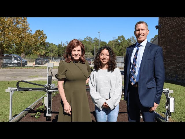 Parkway Middle is the First School in Osceola to Install FarmBot